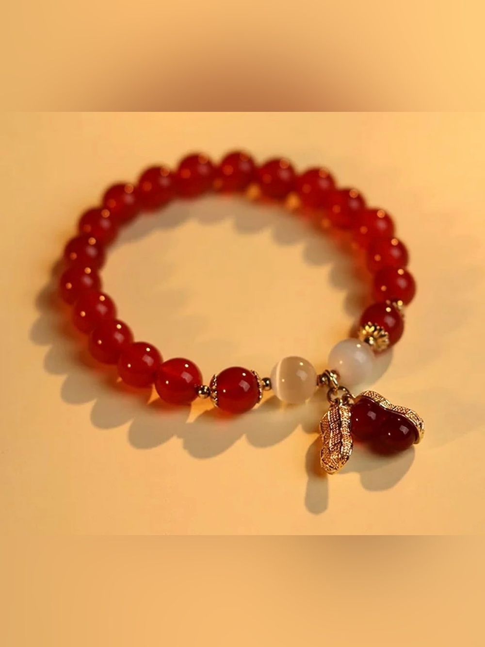 Red Beaded Retro Synthetic Agate Charm Bracelet with Gold Accents